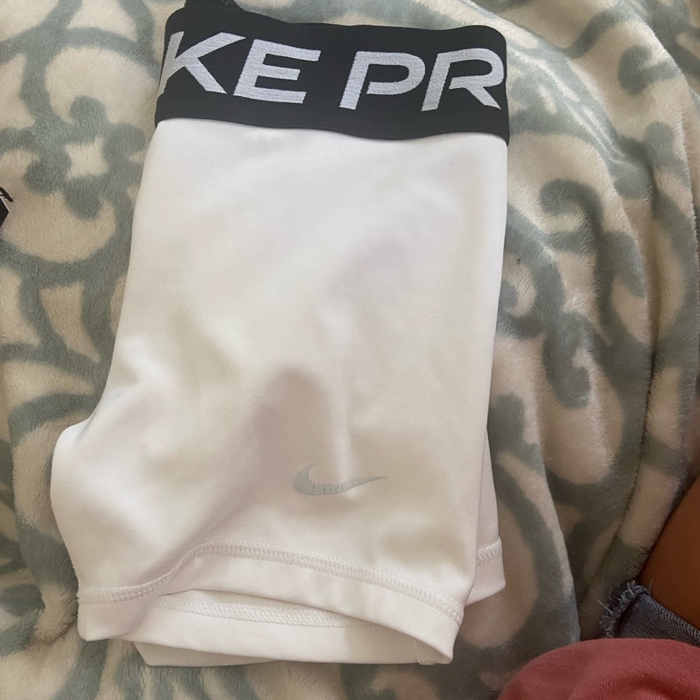 White Nike pros